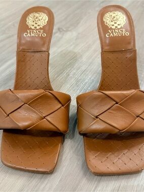 Vince Camuto Brown Braided Square-Toe Slide Sandals
